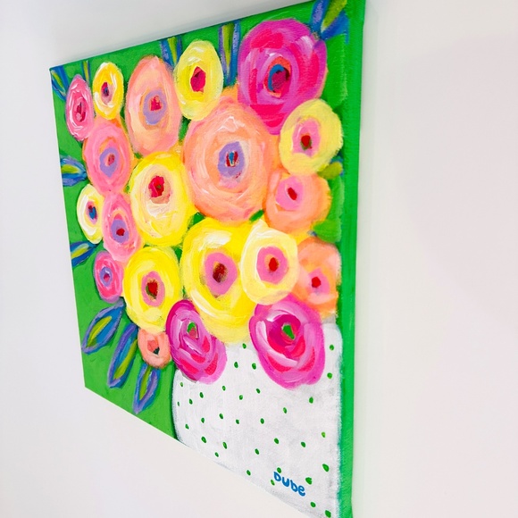 Original Painting Collectible Flowers White with Green Polka Dot Vase 12" x 12" - Picture 3 of 3